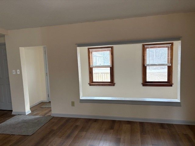 306 S 15th Avenue W, Newton, IA 50208