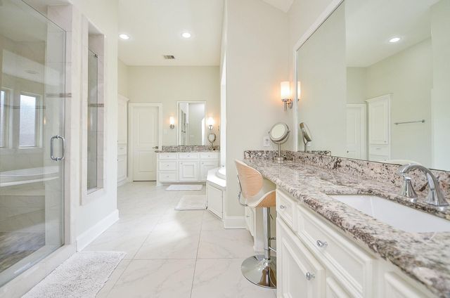 4625 Maple Street, Bellaire, TX 77401