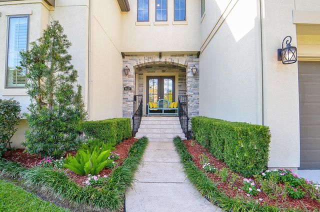 4625 Maple Street, Bellaire, TX 77401