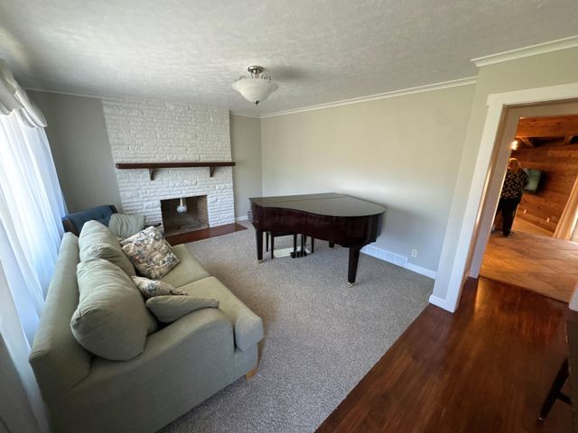 7697 Bale Kenyon Road, Lewis Center, OH 43035