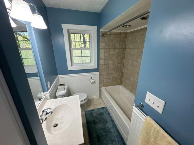 7697 Bale Kenyon Road, Lewis Center, OH 43035