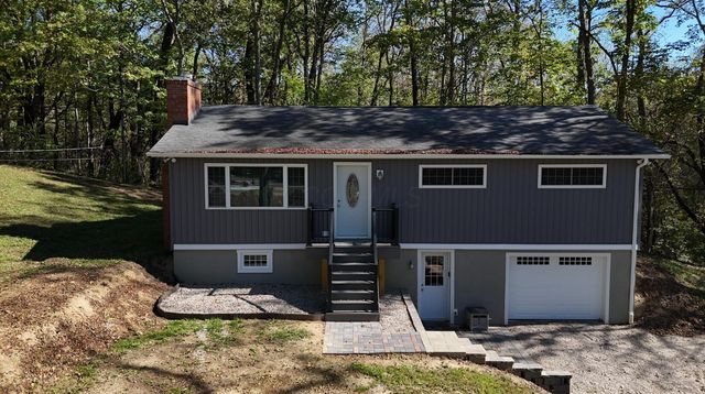 7697 Bale Kenyon Road, Lewis Center, OH 43035