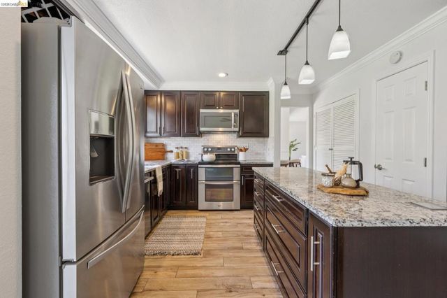 2253 Freshwater Court, Martinez, CA 94553