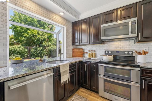 2253 Freshwater Court, Martinez, CA 94553