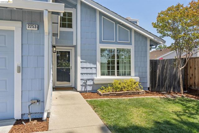 2253 Freshwater Court, Martinez, CA 94553