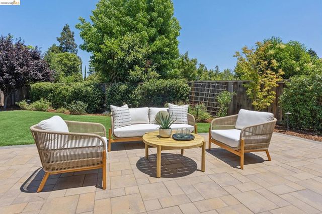 2253 Freshwater Court, Martinez, CA 94553