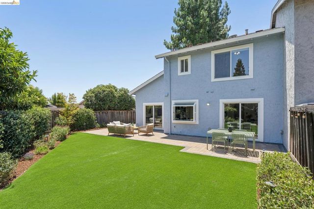 2253 Freshwater Court, Martinez, CA 94553