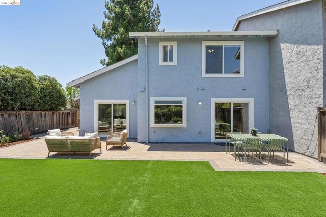 2253 Freshwater Court, Martinez, CA 94553