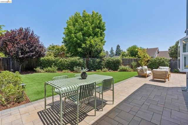 2253 Freshwater Court, Martinez, CA 94553