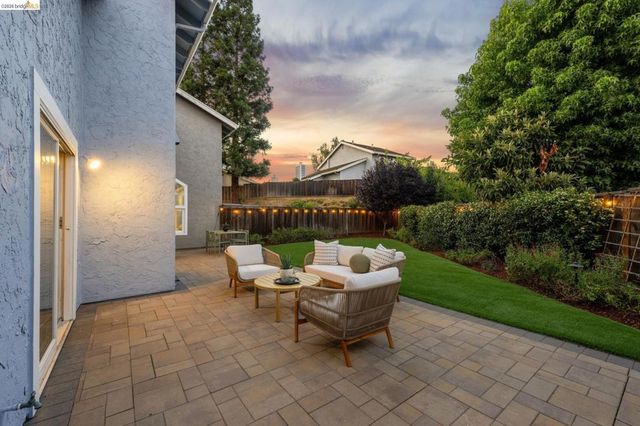 2253 Freshwater Court, Martinez, CA 94553