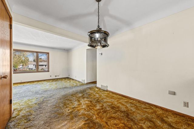 4243 Douglas Drive N, Crystal, MN 55422