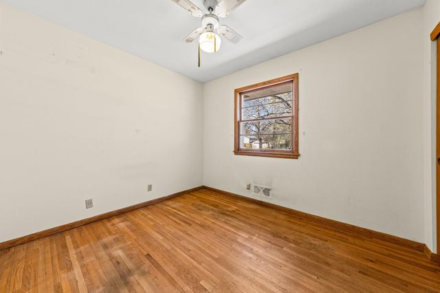 4243 Douglas Drive N, Crystal, MN 55422