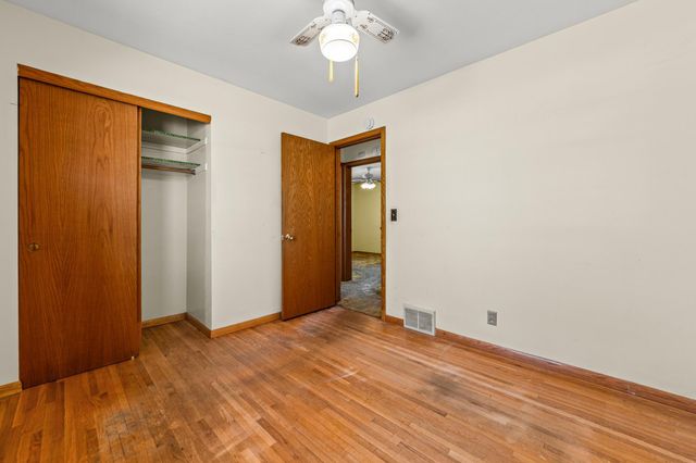 4243 Douglas Drive N, Crystal, MN 55422