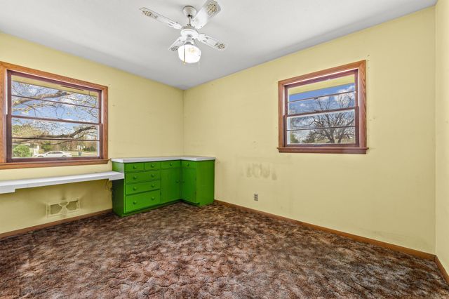 4243 Douglas Drive N, Crystal, MN 55422