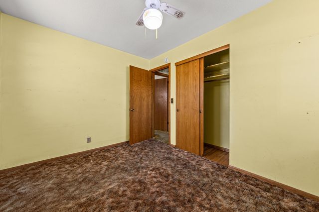 4243 Douglas Drive N, Crystal, MN 55422