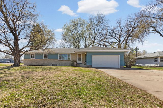 4243 Douglas Drive N, Crystal, MN 55422