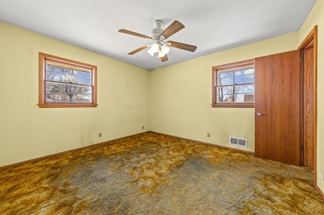 4243 Douglas Drive N, Crystal, MN 55422