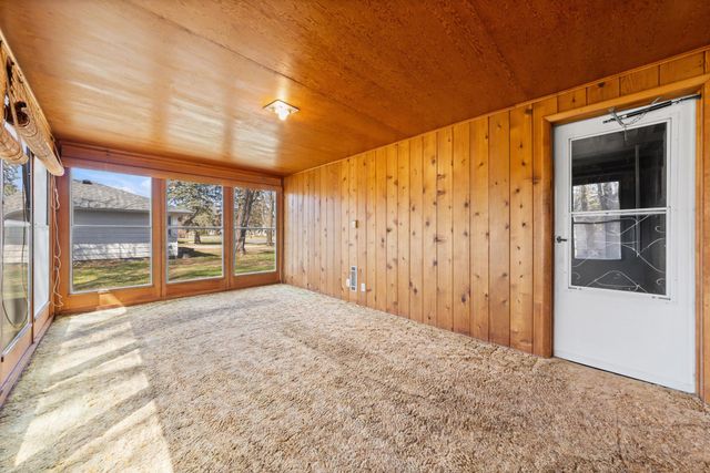 4243 Douglas Drive N, Crystal, MN 55422