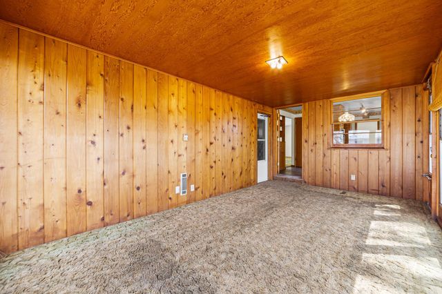 4243 Douglas Drive N, Crystal, MN 55422