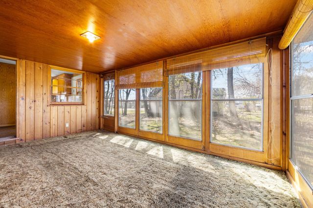 4243 Douglas Drive N, Crystal, MN 55422