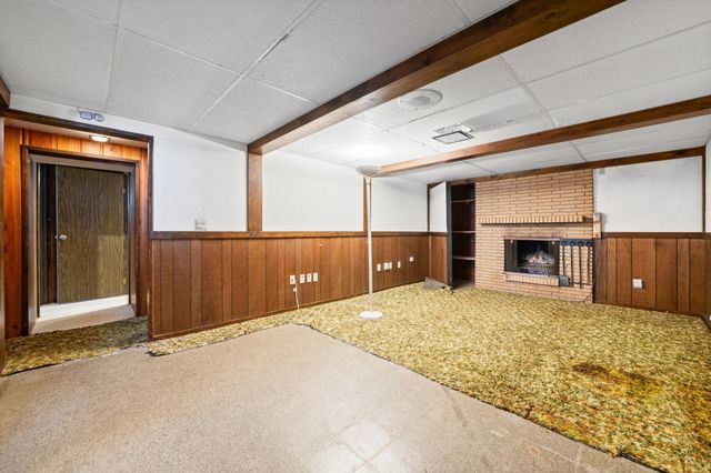 4243 Douglas Drive N, Crystal, MN 55422