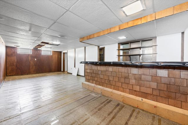 4243 Douglas Drive N, Crystal, MN 55422