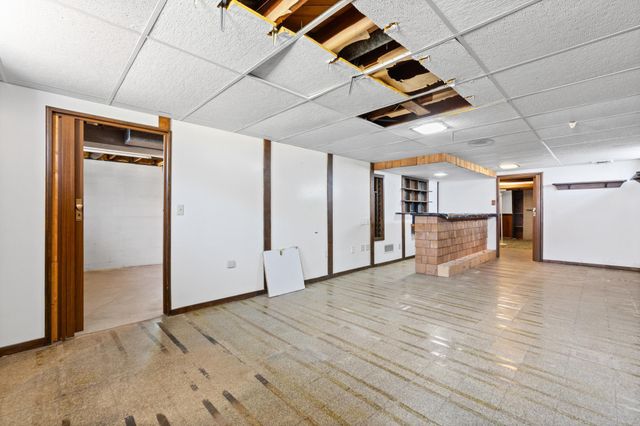 4243 Douglas Drive N, Crystal, MN 55422