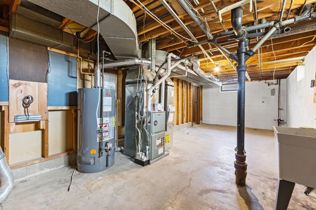 4243 Douglas Drive N, Crystal, MN 55422