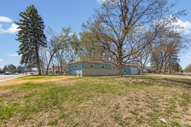 4243 Douglas Drive N, Crystal, MN 55422