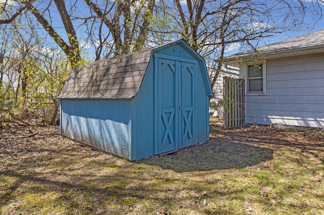 4243 Douglas Drive N, Crystal, MN 55422