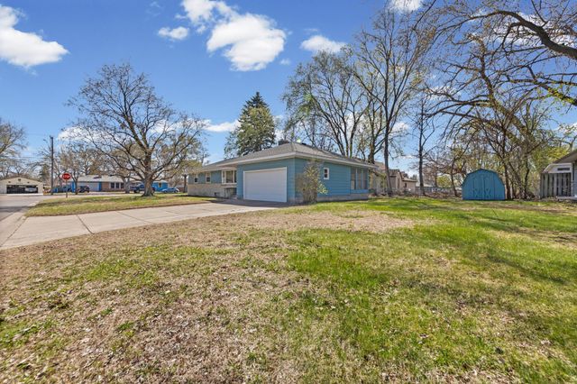 4243 Douglas Drive N, Crystal, MN 55422