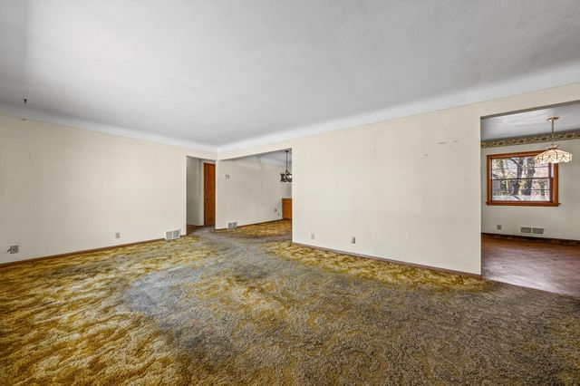 4243 Douglas Drive N, Crystal, MN 55422