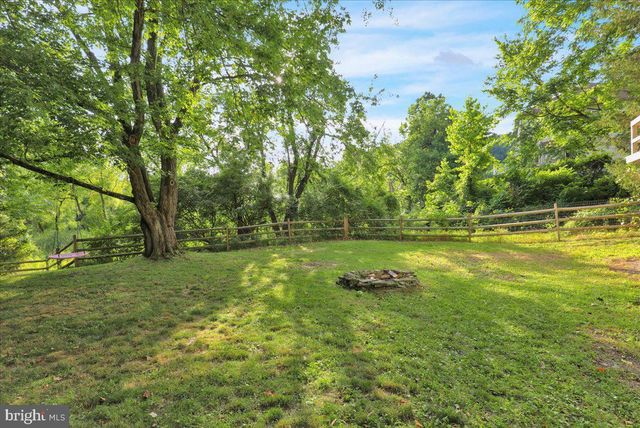 140 PENNWYN PL, Reading, PA 19607