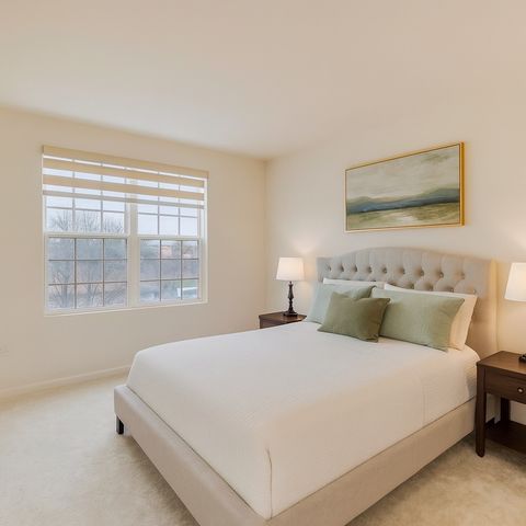 3374 Sage Circle, Mundelein, IL 60060