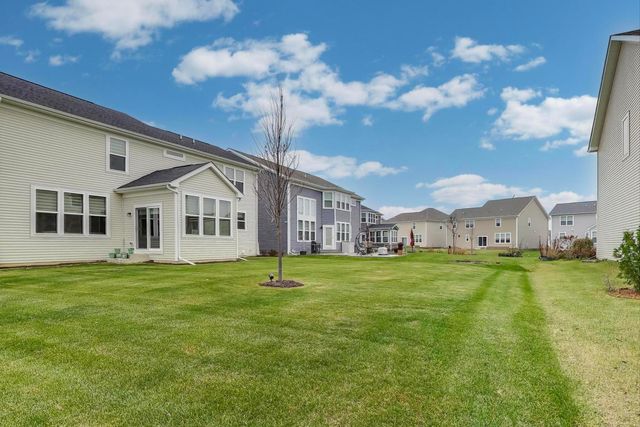 3374 Sage Circle, Mundelein, IL 60060