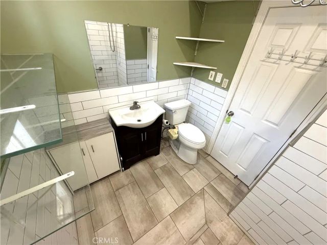 3008 W 30th, Los Angeles, CA 90018