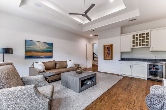 3755 Northview Lane, Dallas, TX 75229