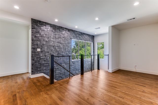 3755 Northview Lane, Dallas, TX 75229