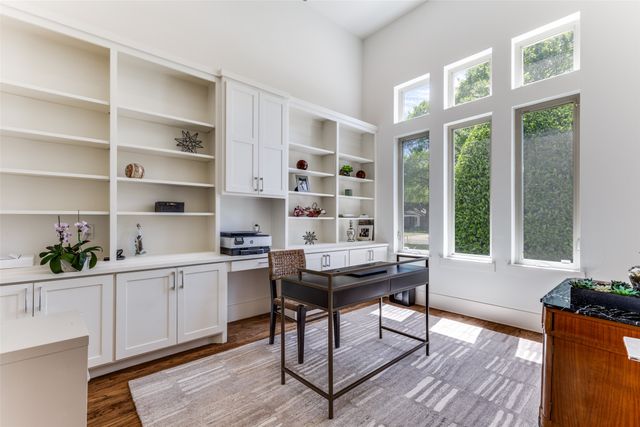 3755 Northview Lane, Dallas, TX 75229