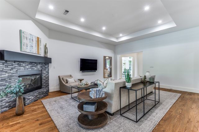 3755 Northview Lane, Dallas, TX 75229