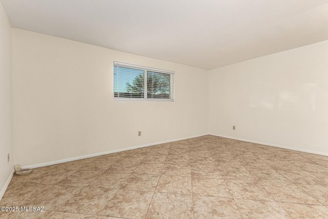 1520 S Abrego Drive, Green Valley, AZ 85614