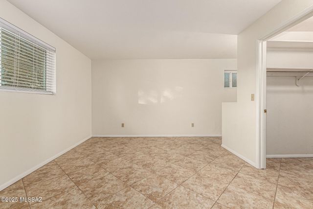 1520 S Abrego Drive, Green Valley, AZ 85614