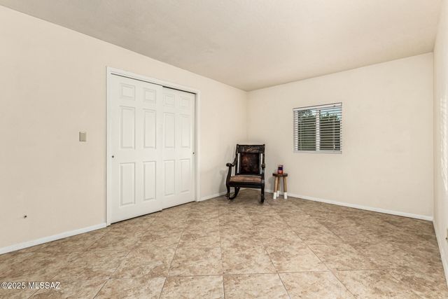 1520 S Abrego Drive, Green Valley, AZ 85614