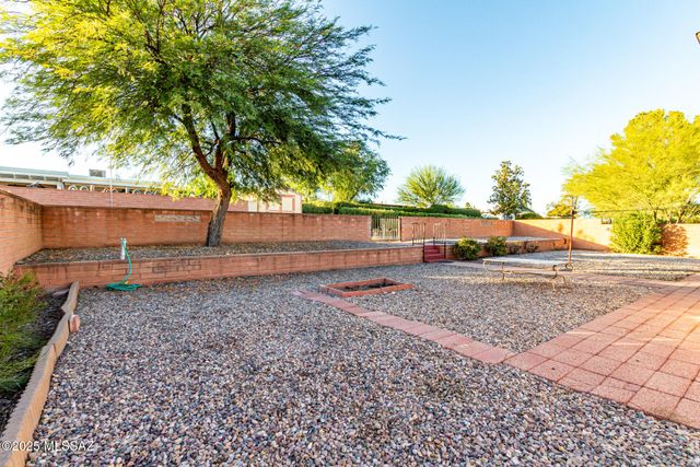 1520 S Abrego Drive, Green Valley, AZ 85614