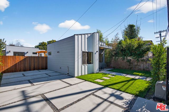 2931 S Bronson Avenue, Los Angeles, CA 90018