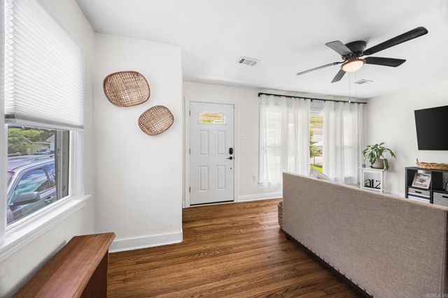 123 Jefferson, Benton, AR 72015