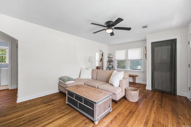 123 Jefferson, Benton, AR 72015