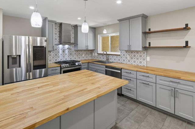 5166 Kipp Way, Carmichael, CA 95608