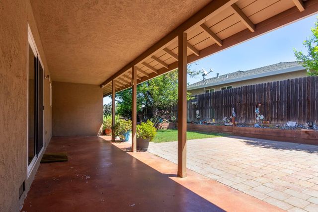 5166 Kipp Way, Carmichael, CA 95608
