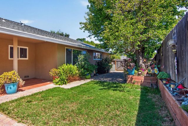 5166 Kipp Way, Carmichael, CA 95608